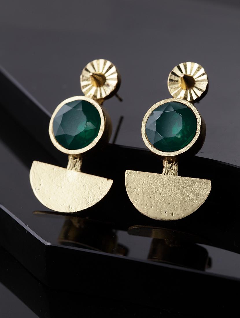 gold metal studs earring - 15999936 - Zoom Image - 3