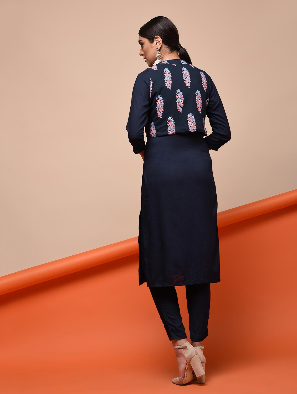 solid straight kurta with printed jacket - 16006415 - Zoom Image - 3