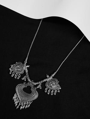 silver metal short necklace - 16009705 - Standard Image - 3