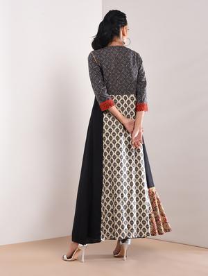 kaantha emroidered kurta with jacket - 16011116 - Standard Image - 3