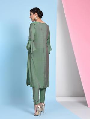 Asymmetric sleeved solid silk straight kurta - 16012448 - Standard Image - 3