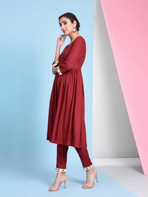 burgundy solid flared kurta - 16012449 - Standard Image - 3