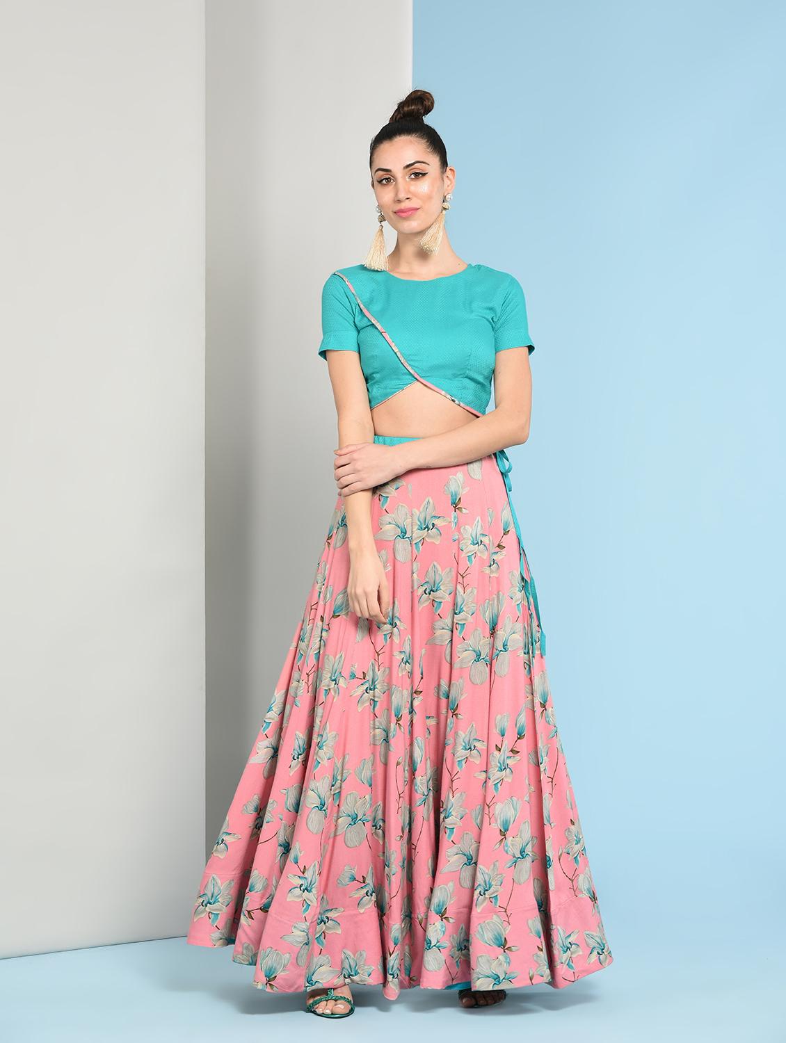 Contrast piping top with floral flared skirt set - 16049442 - Zoom Image - 3
