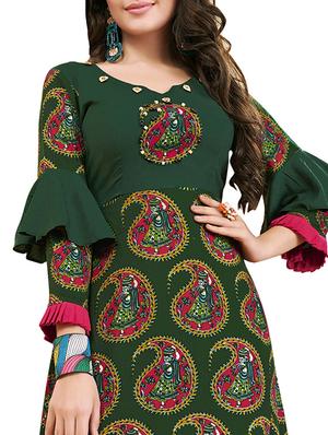 paisley printed flared kurta - 16079227 - Standard Image - 3
