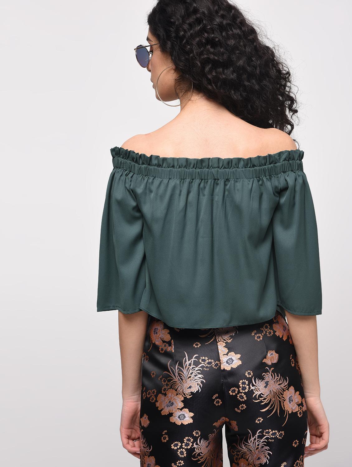 tie knot hem off shoulder top - 16087402 - Zoom Image - 3