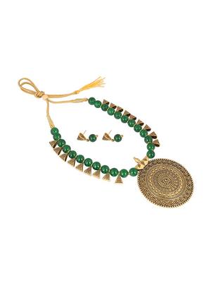green brass long necklace - 16134495 - Standard Image - 3