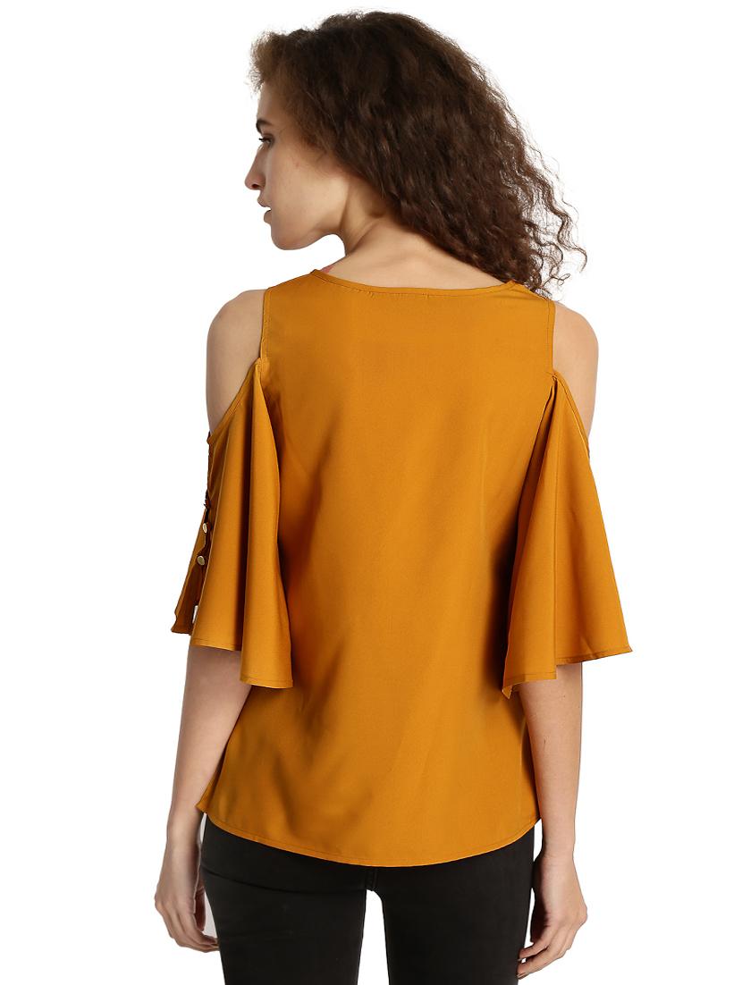 button detail cold shoulder top - 16140927 - Zoom Image - 3