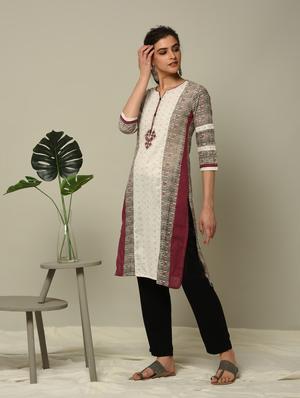 typographic printed straight kurta - 16167217 - Standard Image - 3
