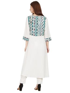 Embroidered a-line kurta - 16172379 - Standard Image - 3