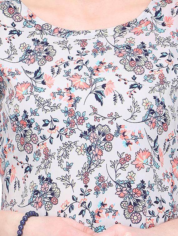 cut out sleeved floral top - 16183835 - Zoom Image - 3