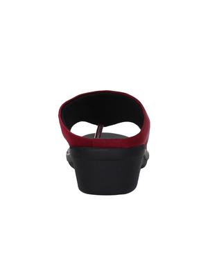 maroon toe separator sandals - 16199566 - Standard Image - 3