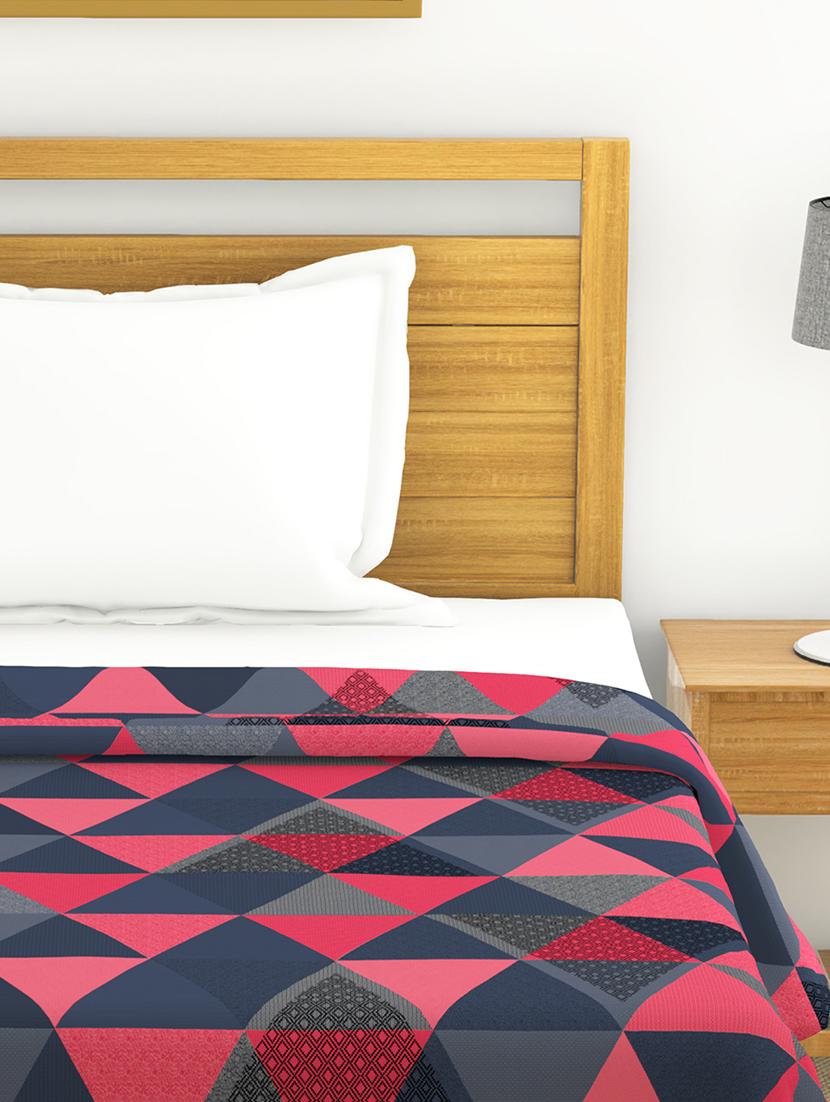 Cotton Single Comforter (Super Silken Filling - 100% cotton Fabric) - 16200837 - Zoom Image - 3