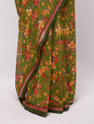 zari bordered floral saree with blouse - 16236738 - Standard Image - 3