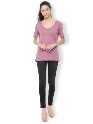 v-neck solid top - 16242241 - Standard Image - 3