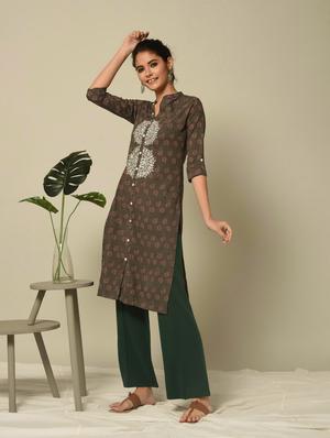 floral embroidered straight kurta - 16245945 - Standard Image - 3