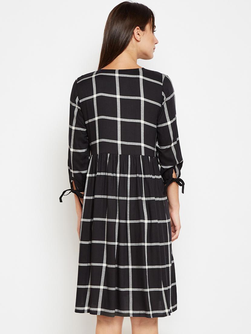 Sleeve detail checkered pocket dress - 16269719 - Zoom Image - 3