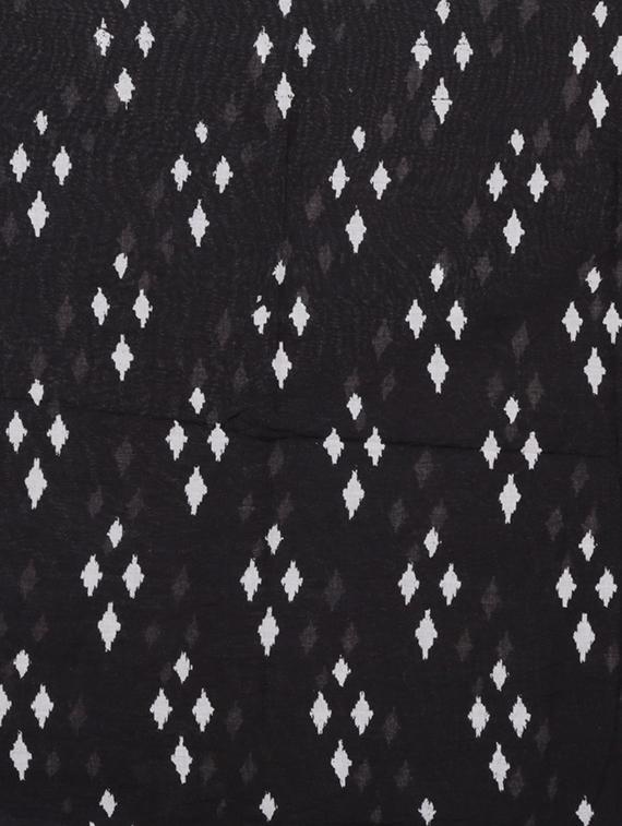 chevron ikat printed saree with blouse - 16282230 - Zoom Image - 3