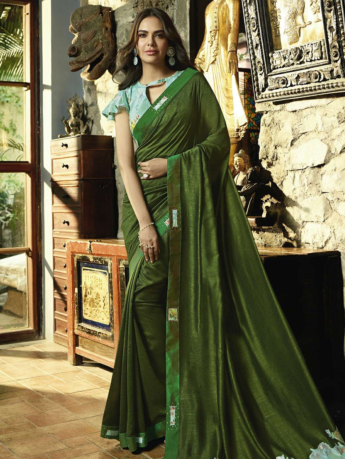 women's solid bottle green colored saree
