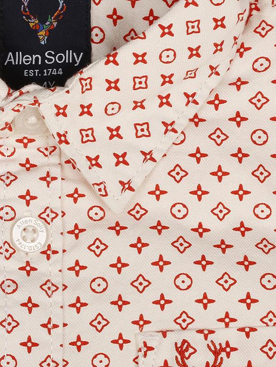 roll up sleeved quirky shirt - 16311042 - Zoom Image - 3