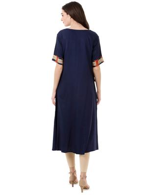 placement embroidery asymmetrical kurta - 16335685 - Standard Image - 3