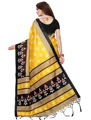multicolor set of 2 printed saree combo with blouse - 16337001 - Standard Image - 3