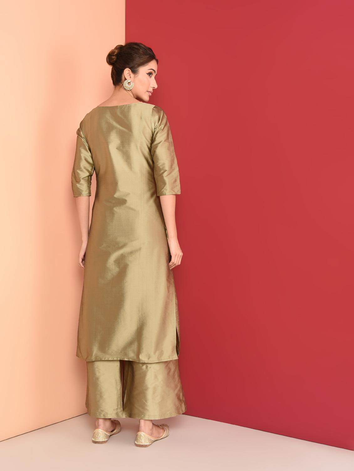 zari motifs straight kurta - 16350329 - Zoom Image - 3