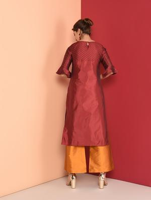 zari motifs straight kurta - 16350339 - Standard Image - 3