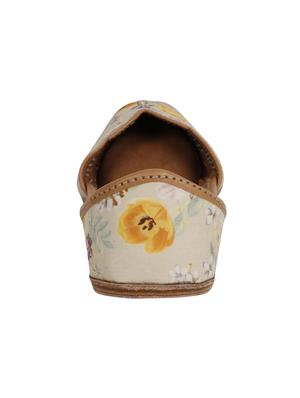 beige slip on jutis - 16355022 - Standard Image - 3