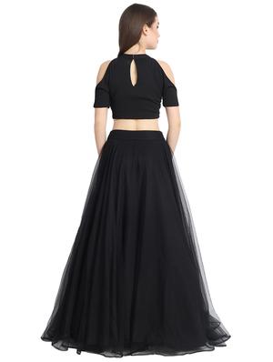 key hole solid lehenga - 16358787 - Standard Image - 3