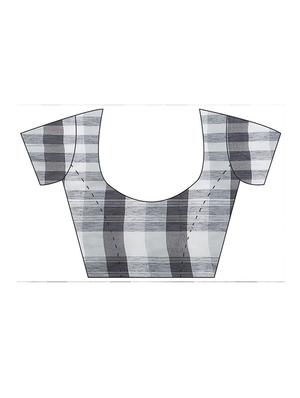 checkered printed saree with blouse - 16377942 - Standard Image - 3