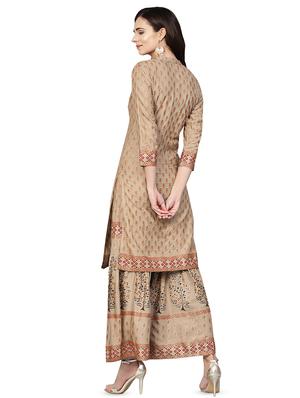 block print suit set - 16408905 - Standard Image - 3