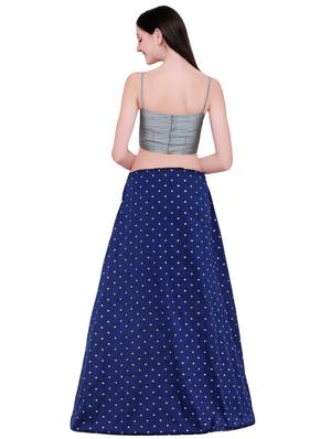 zari motifs flared lehenga - 16410333 - Standard Image - 3
