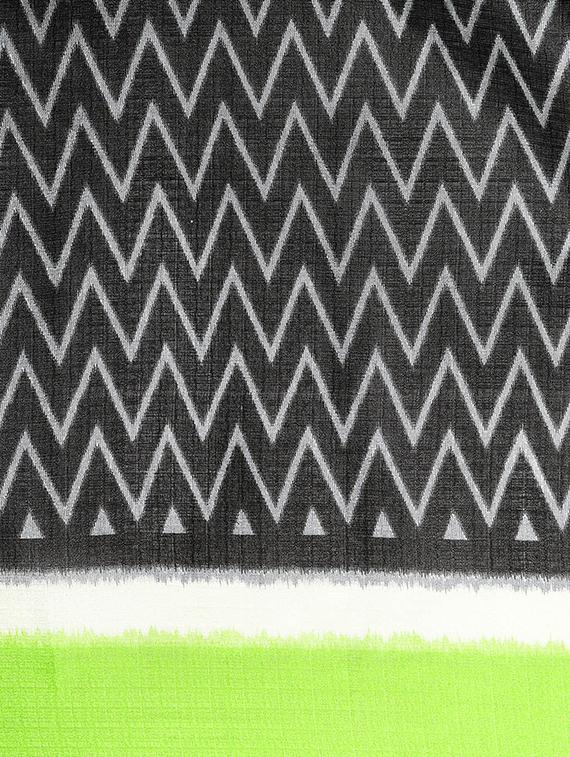 chevron printed saree with blouse - 16420316 - Zoom Image - 3