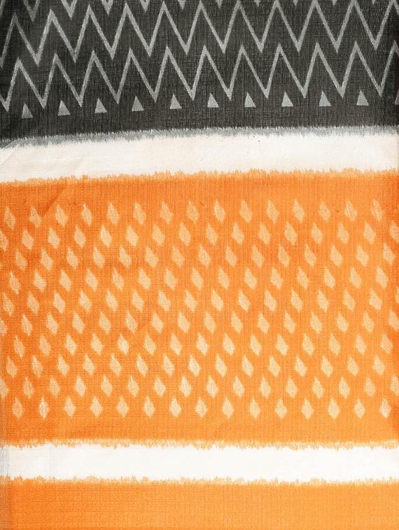 chevron printed saree with blouse - 16420318 - Zoom Image - 3
