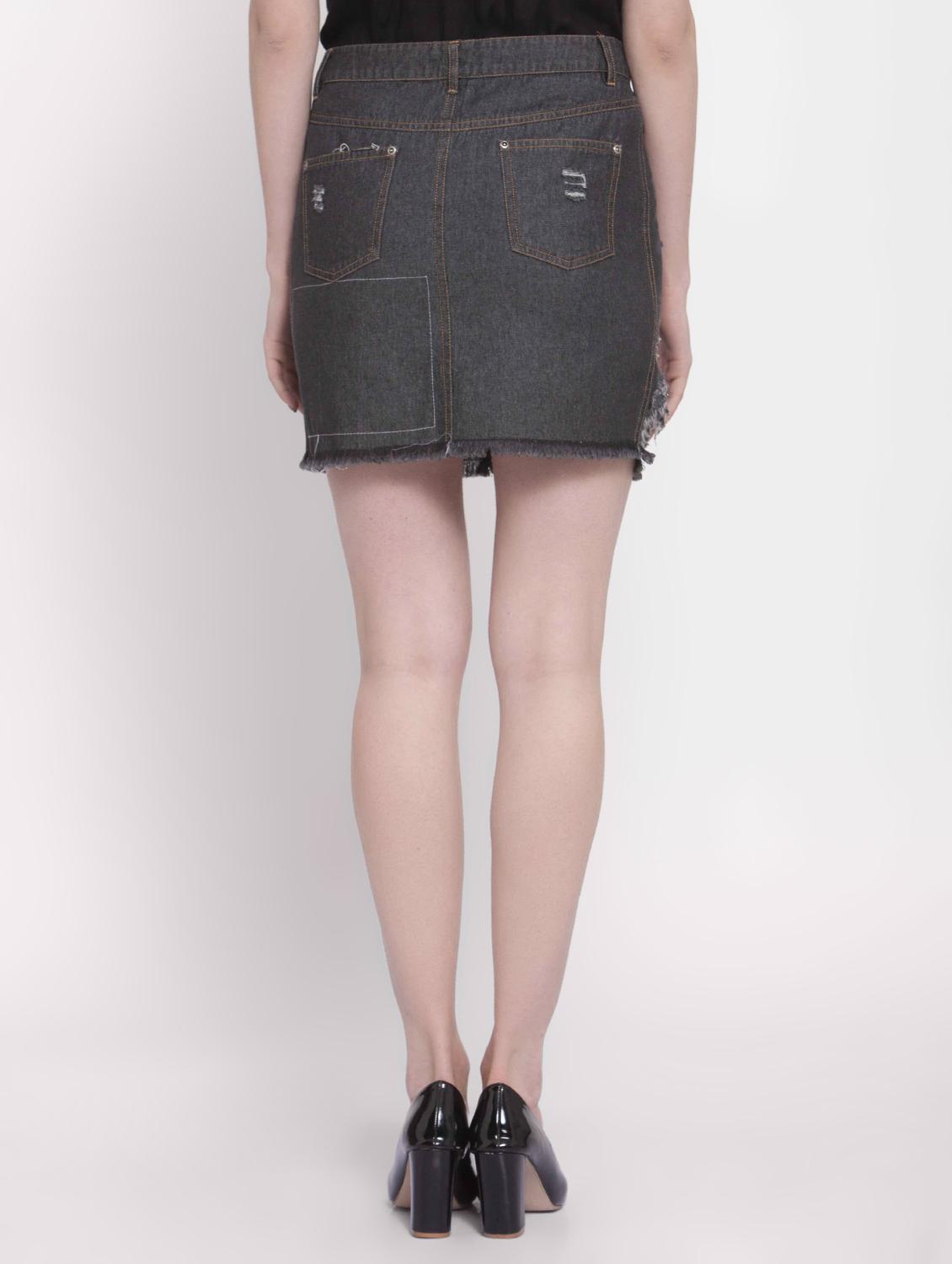 frayed hem pocket detail denim skirt - 16482548 - Zoom Image - 3