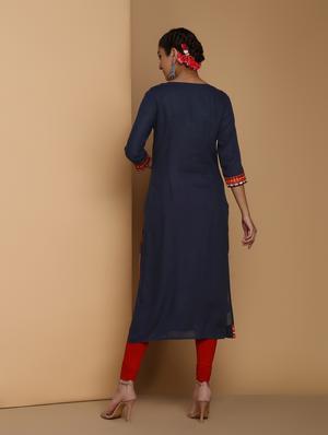 embroidered kurta with jacket - 16483209 - Standard Image - 3