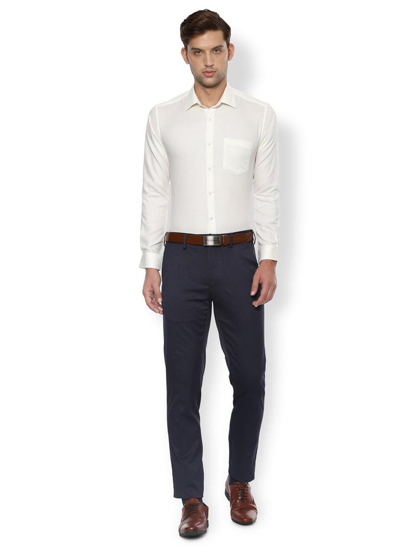 white solid formal shirt - 16493907 - Zoom Image - 3
