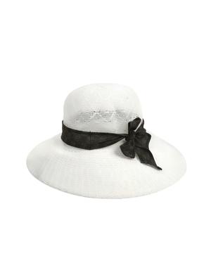 white cotton hat - 16499847 - Standard Image - 3