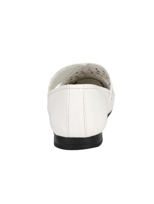 big fox white leatherette cut work jutis - 16505527 - Standard Image - 3