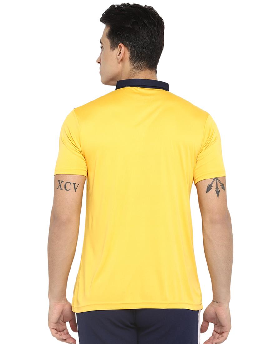 yellow cut & sew collared t-shirt - 16517940 - Zoom Image - 3
