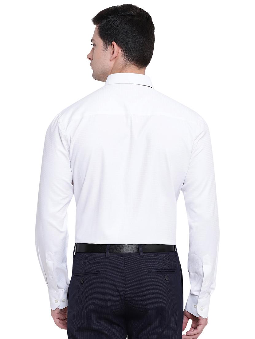 white solid formal shirt - 16518191 - Zoom Image - 3