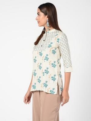 printed straight kurti - 16520040 - Standard Image - 3