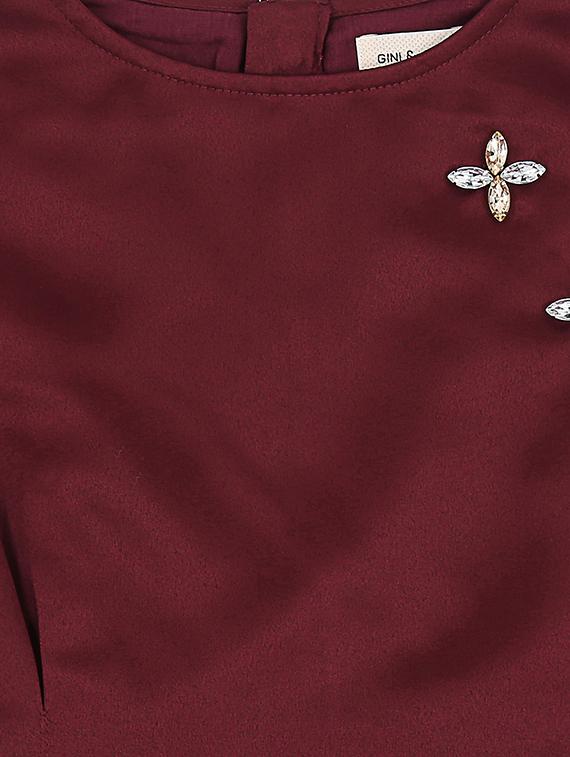 round neck pleat detailed top - 16537596 - Zoom Image - 3