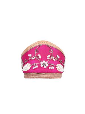 msc pink slip on jutis - 16548896 - Standard Image - 3