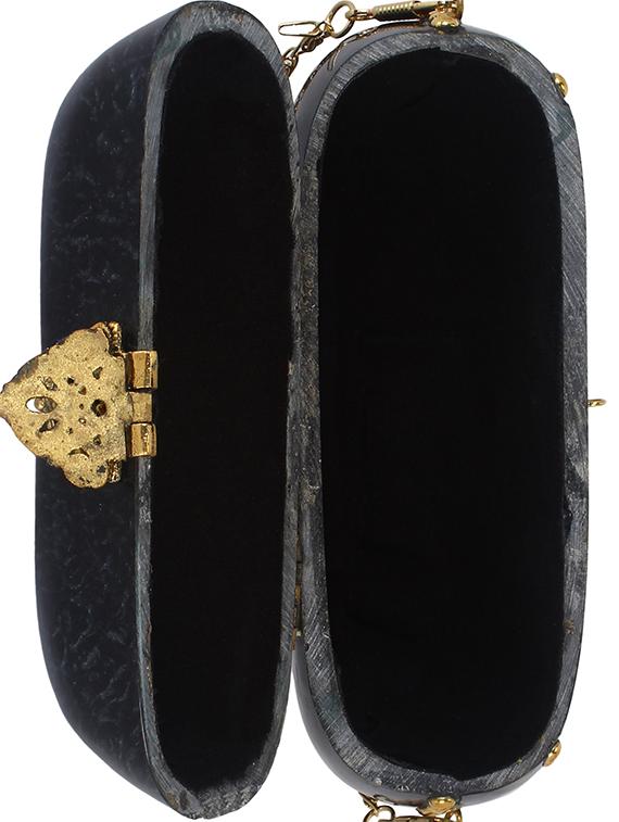 black metal structured clutch - 16550306 - Zoom Image - 3