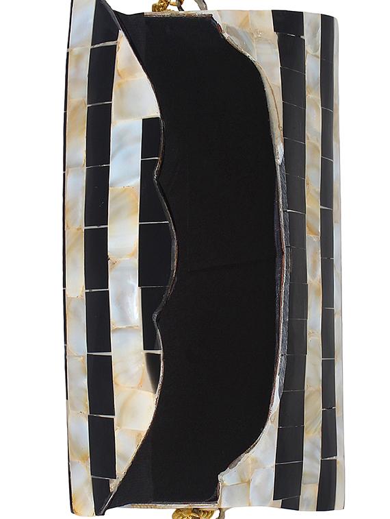 black metal structured clutch - 16550310 - Zoom Image - 3