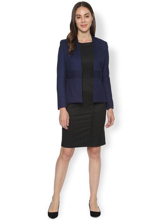 pleated long sleeved blazer - 16565043 - Zoom Image - 3