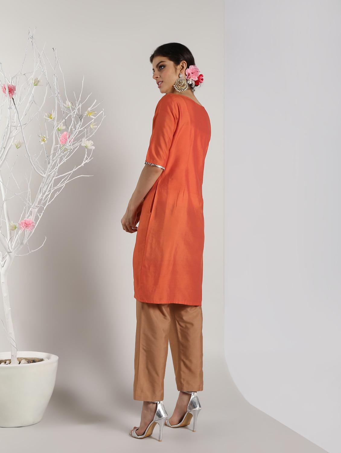 solid silk high slit kurta - 16568797 - Zoom Image - 3