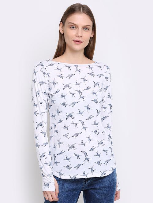 thumb hole sleeved graphic printed tee - 16584988 - Standard Image - 1