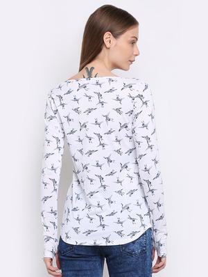 thumb hole sleeved graphic printed tee - 16584988 - Standard Image - 3